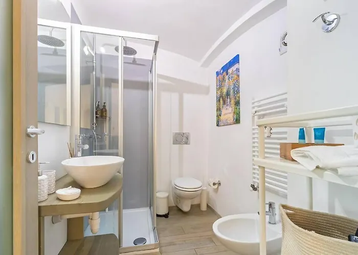 Apartament Centro-porta Nuova Moderno Loft Con Patio E Wifi *